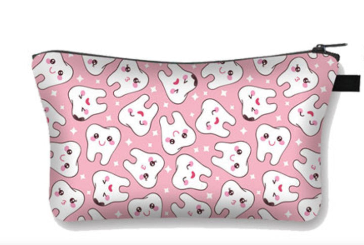 Smiley Tooth Design Make-up Bag - Playful and practical accessory for dental professionals, perfect for organizing makeup or dental supplies.