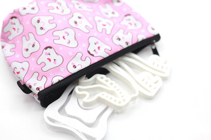 Smiley Tooth Design Make-up bag