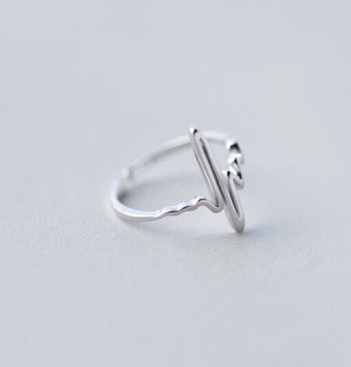 Heartbeat Ring Silver