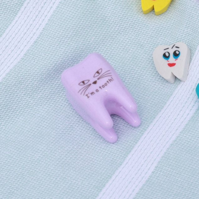 Tooth Design Pencil Sharpeners - Fun and quirky pencil sharpeners shaped like teeth, perfect for adding a playful touch to any stationery collection, ideal for dental professionals, students, or anyone who enjoys unique office supplies.