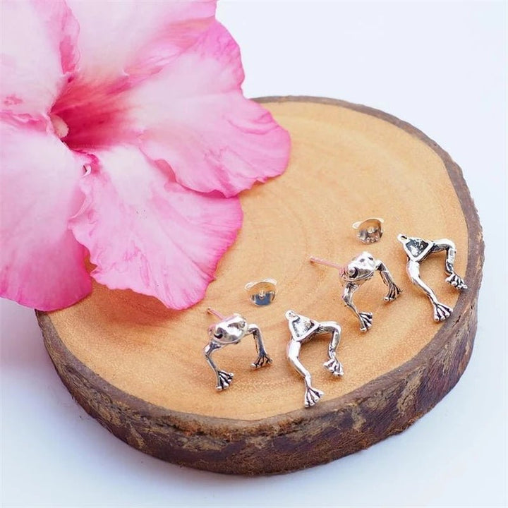 Climbing Frog Stud Earrings