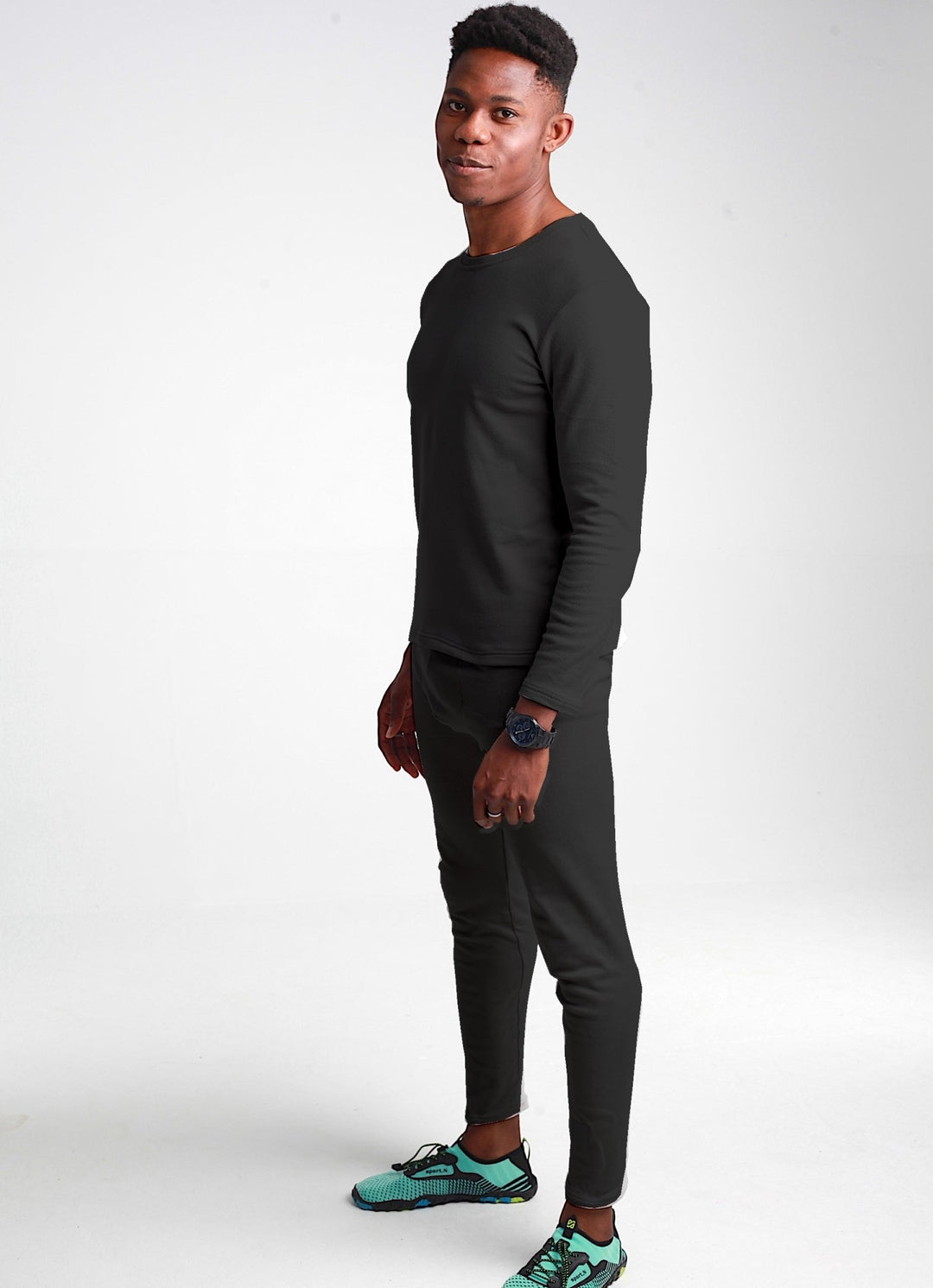 Men's Supreme-Soft Plus Thermal Base Layer Trousers in Black, ideal for professionals in Health, Dentistry, Veterinary, Education, Social Care, and Pet care, offering warmth and comfort.