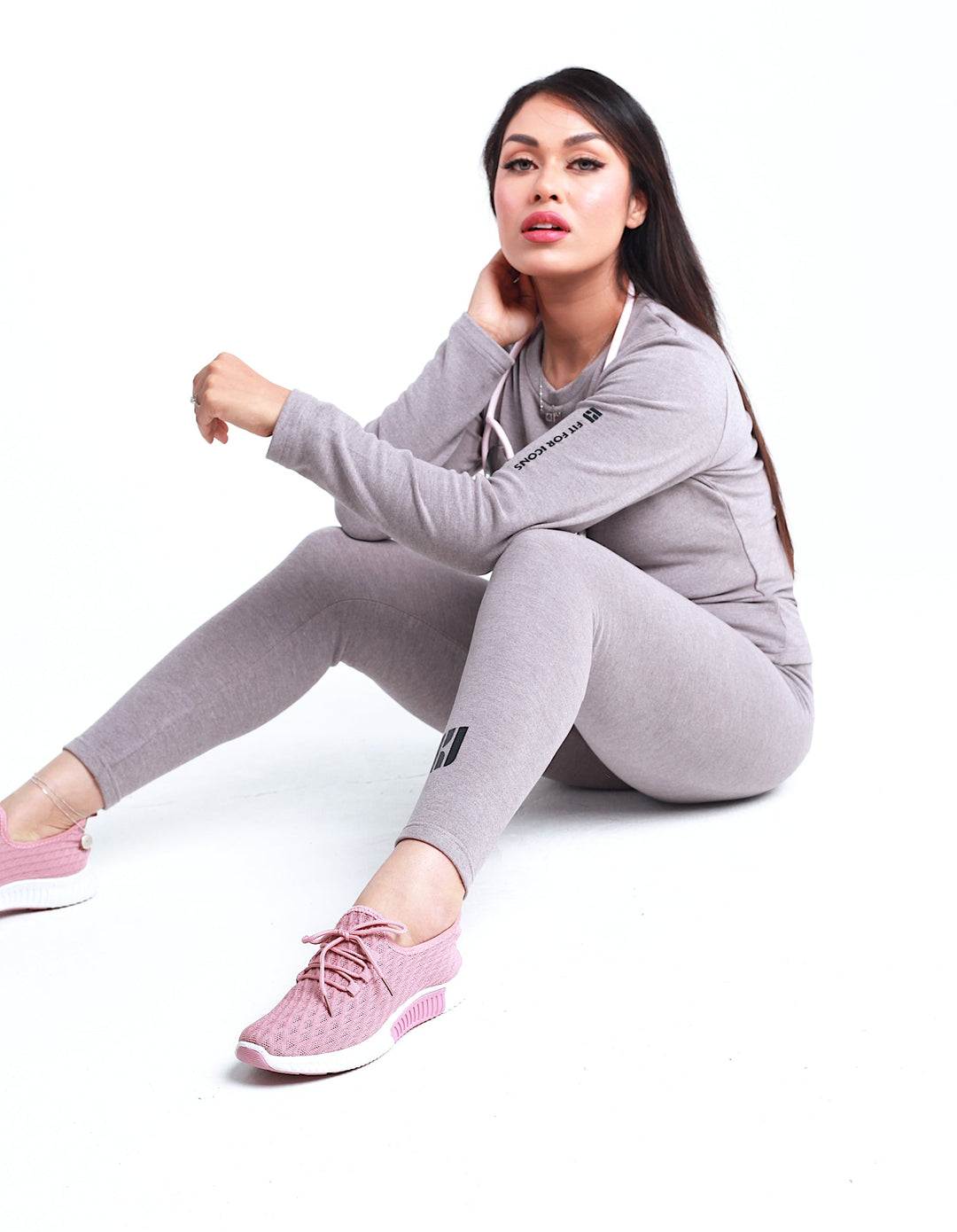 Women's Supreme-Soft Plus Thermal Base Layer Bottoms in grey, designed for ultimate comfort and warmth, perfect for layering in cold weather.