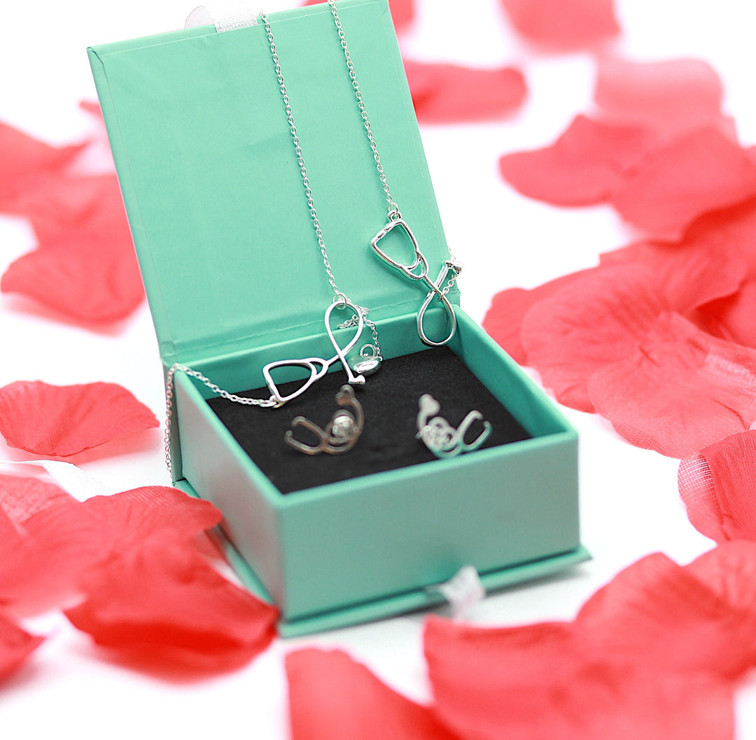 Gift Set For Her - Featuring a stylish stethoscope necklace, bracelet, and earrings, this exquisite jewelry set is perfect for health professionals who appreciate fashionable accessories that reflect their dedication.